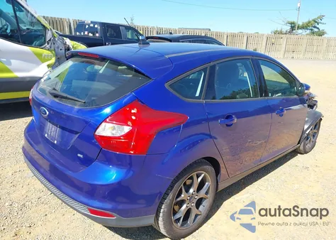 2014 Ford Focus Se z USA, uszkodzony, nr VIN 1FADP3K27EL455145